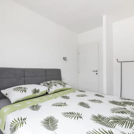 Apartment Lukas *
